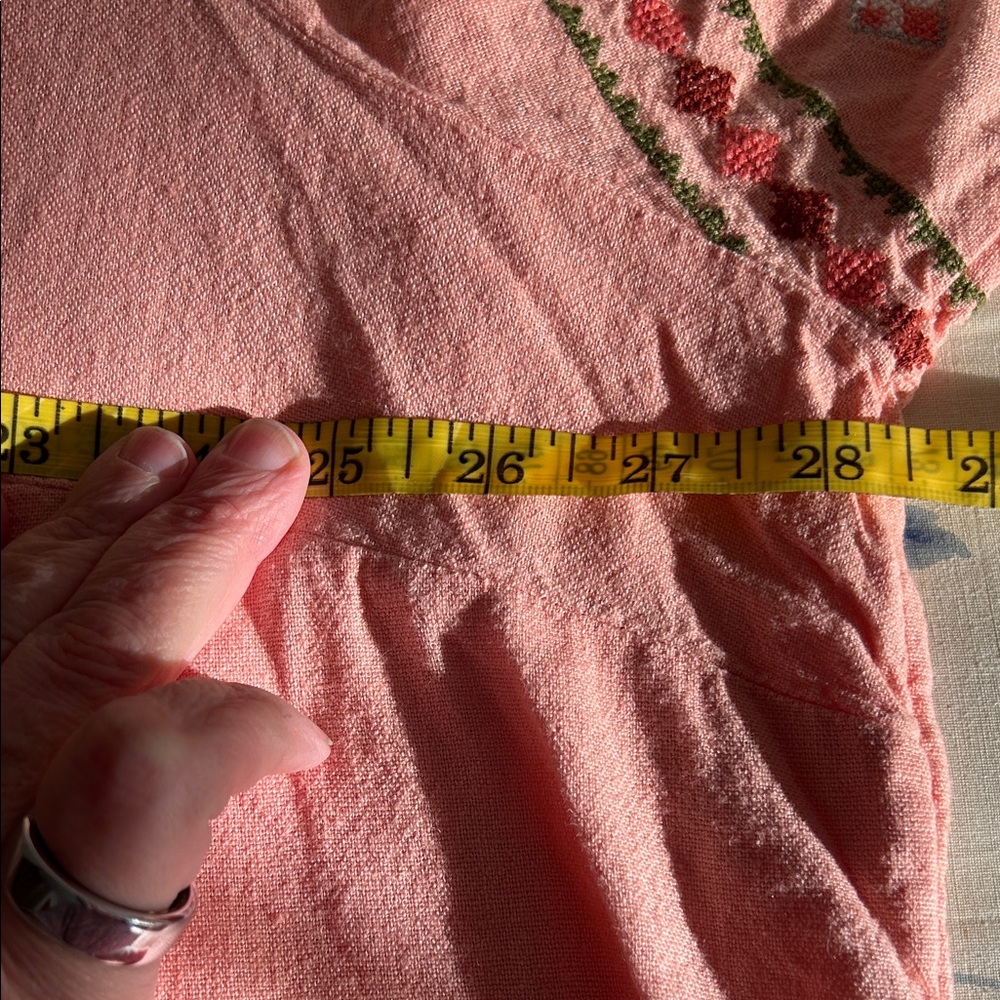 Canyon Retreat Coral Embroidered Linen Top Plus 2X New Button‑Down Roll‑Tab - Picture 8 of 11